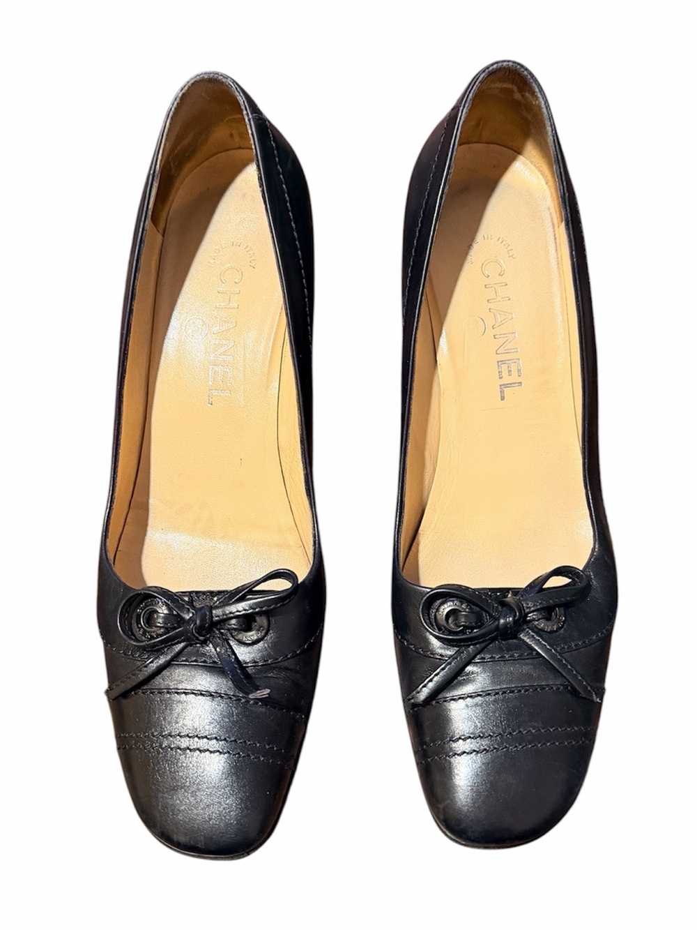 Vintage Chanel Black Bow Leather Pumps 38 1/2